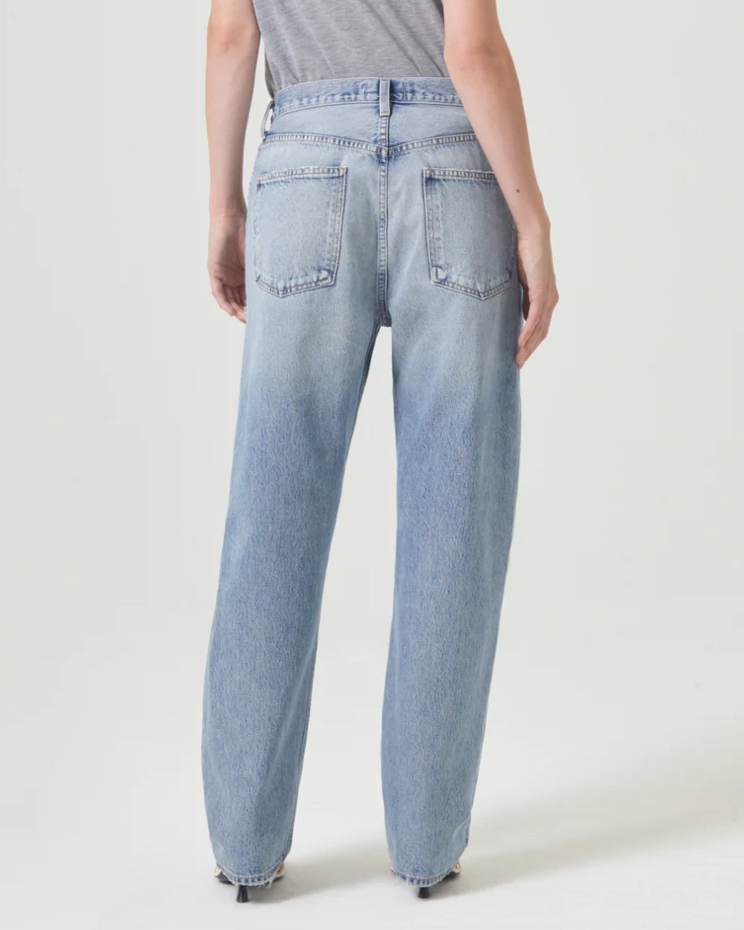 Agolde 90's Mid Rise Straight Jean in Threadbare