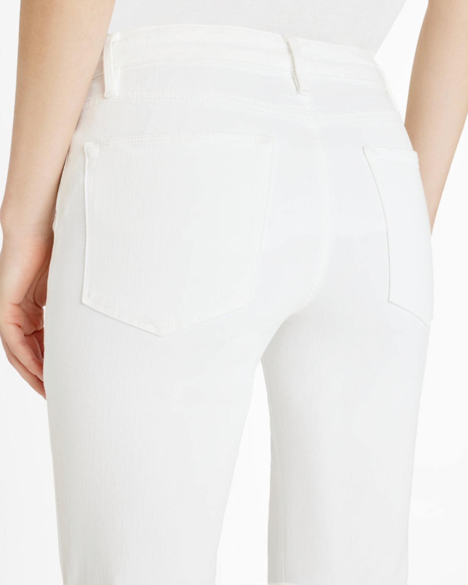 Frame Le Easy Flare Raw After Jean in Blanc