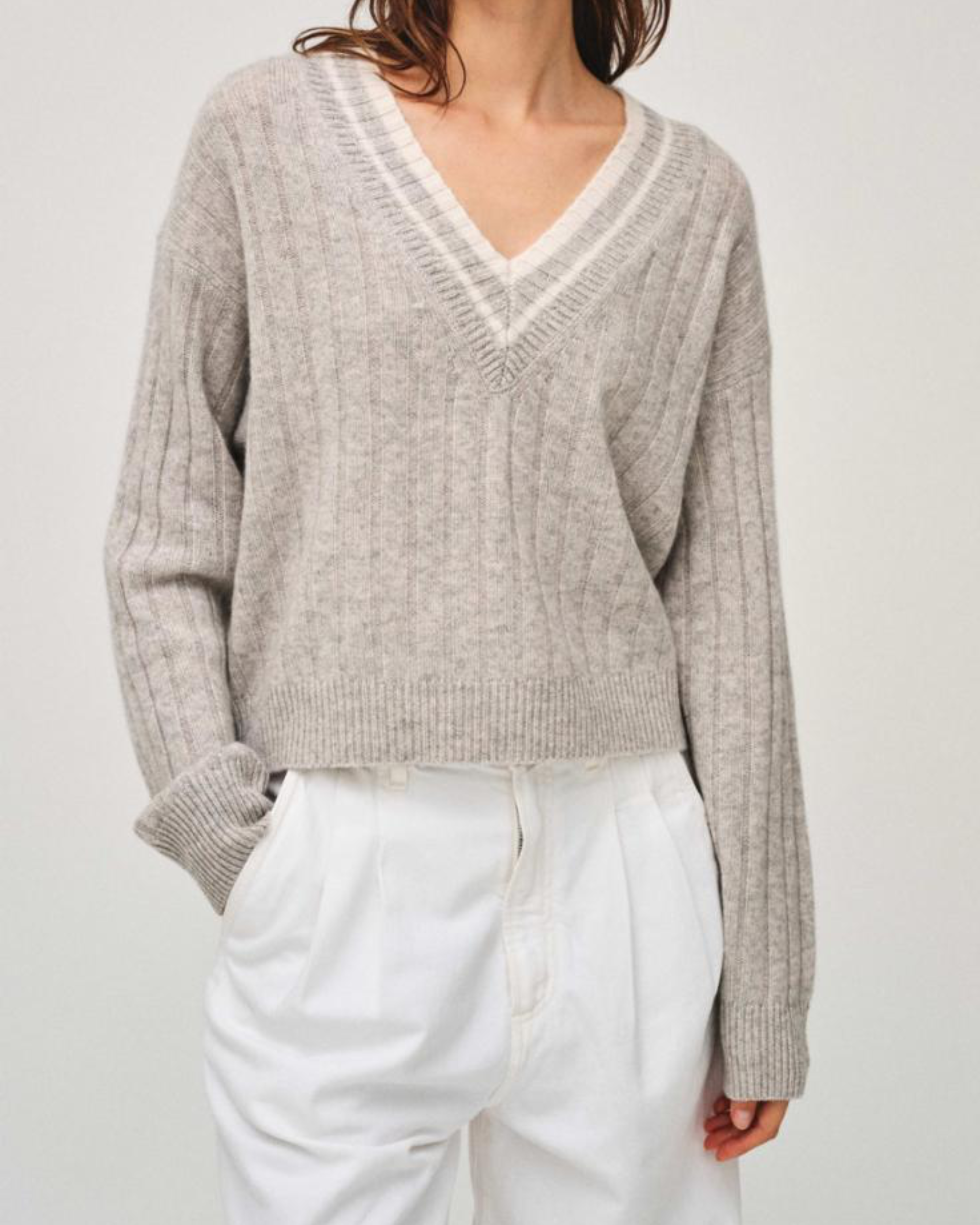 White + Warren Varsity Wide Rib V Neck Sweater in Misty Grey